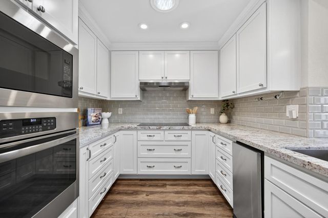360 Bay River Way, Sacramento, CA 95831