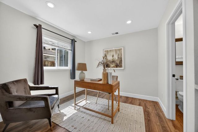 360 Bay River Way, Sacramento, CA 95831