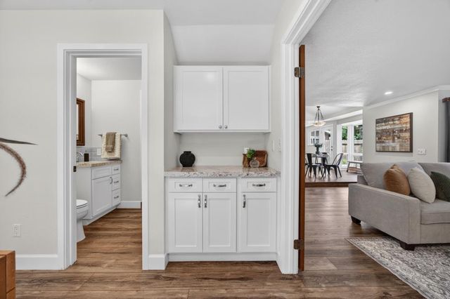 360 Bay River Way, Sacramento, CA 95831