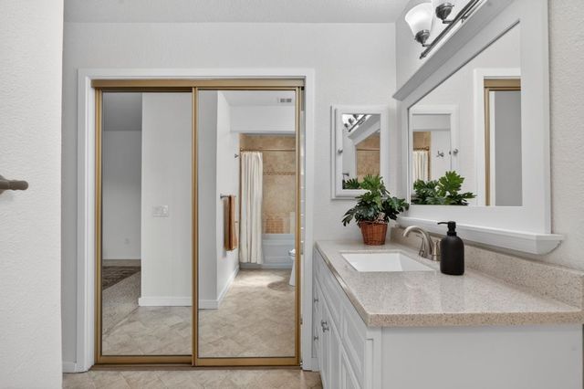 360 Bay River Way, Sacramento, CA 95831