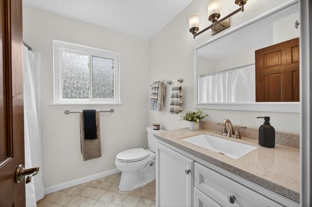 360 Bay River Way, Sacramento, CA 95831