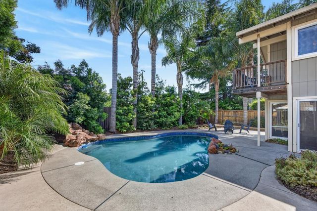 360 Bay River Way, Sacramento, CA 95831