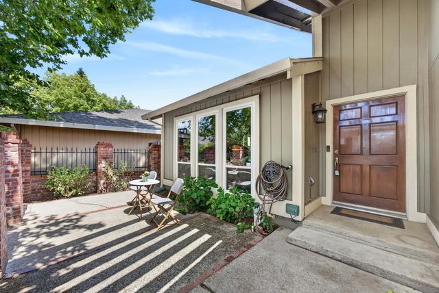 360 Bay River Way, Sacramento, CA 95831