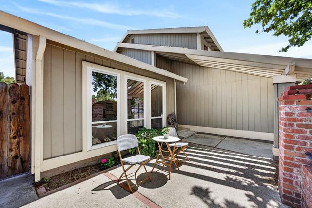 360 Bay River Way, Sacramento, CA 95831