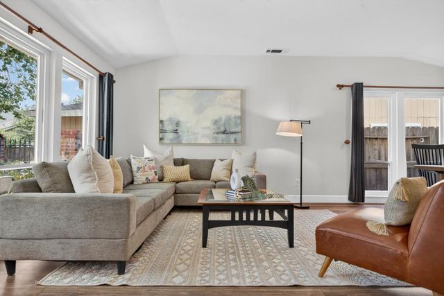 360 Bay River Way, Sacramento, CA 95831
