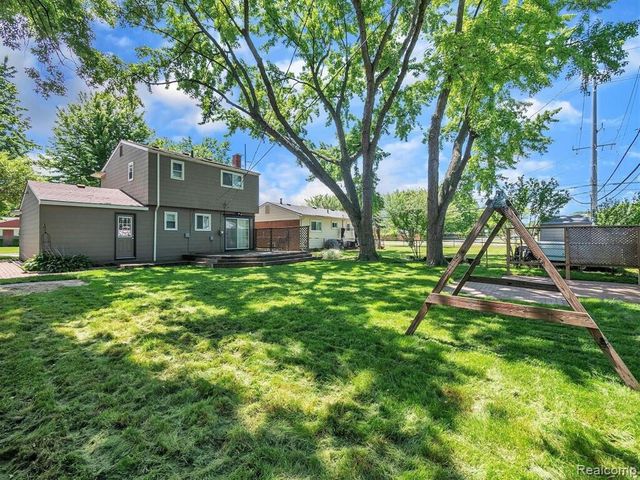 32760 Hiveley, Westland, MI 48186