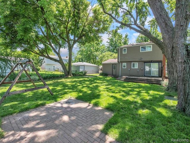 32760 Hiveley, Westland, MI 48186