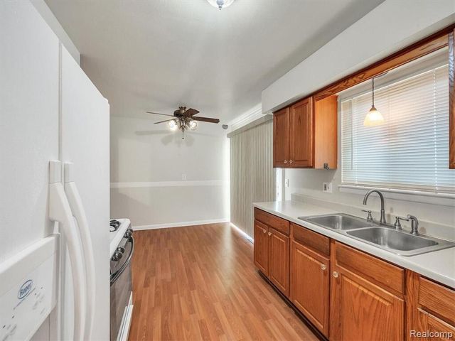32760 Hiveley, Westland, MI 48186