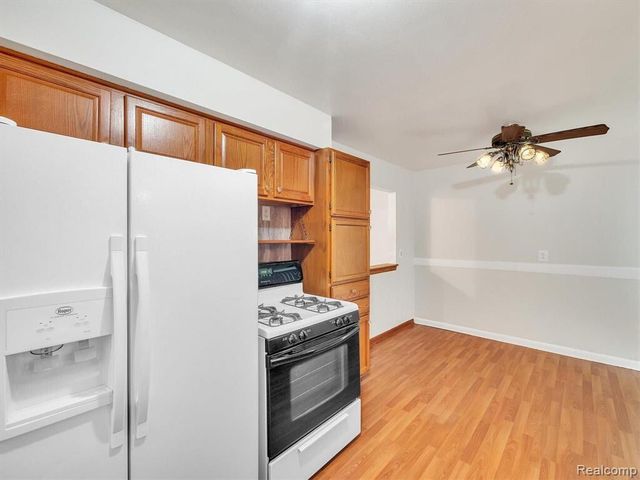32760 Hiveley, Westland, MI 48186