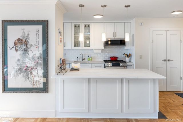 4525 Henry Hudson Parkway 1001, Bronx, NY 10471