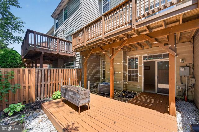 967 HERONS RUN LN, Woodbridge, VA 22191