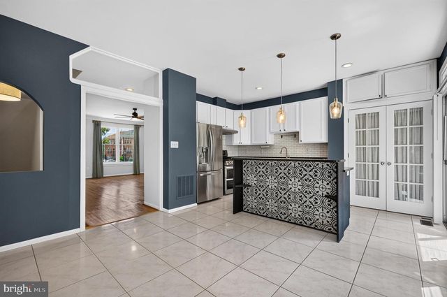967 HERONS RUN LN, Woodbridge, VA 22191