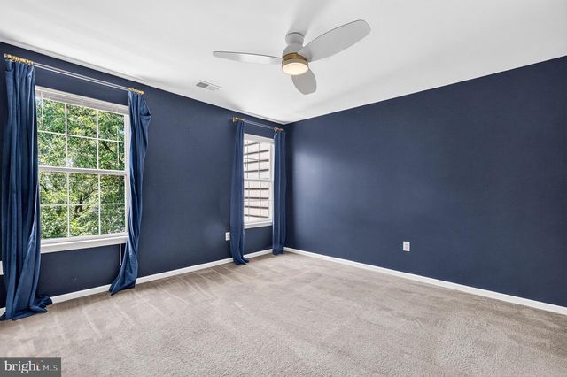 967 HERONS RUN LN, Woodbridge, VA 22191
