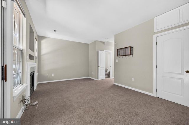 967 HERONS RUN LN, Woodbridge, VA 22191
