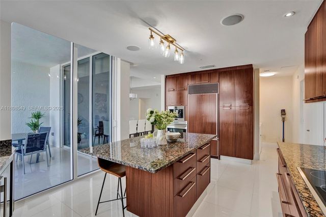 16001 Collins Avenue 1604, Sunny Isles Beach, FL 33160