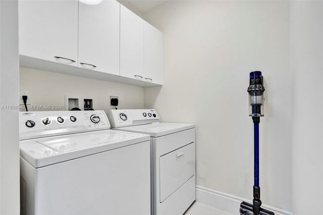 16001 Collins Avenue 1604, Sunny Isles Beach, FL 33160