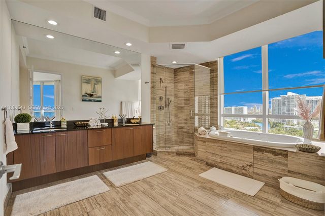 16001 Collins Avenue 1604, Sunny Isles Beach, FL 33160
