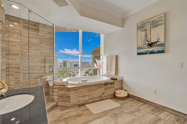 16001 Collins Avenue 1604, Sunny Isles Beach, FL 33160