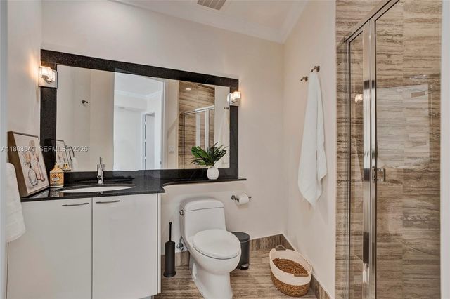 16001 Collins Avenue 1604, Sunny Isles Beach, FL 33160