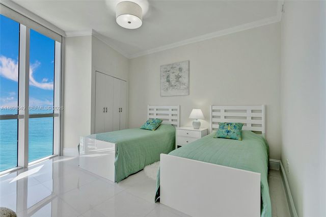 16001 Collins Avenue 1604, Sunny Isles Beach, FL 33160