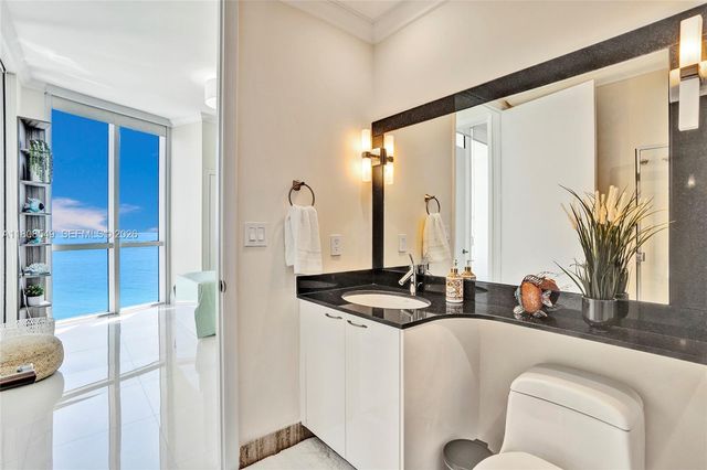 16001 Collins Avenue 1604, Sunny Isles Beach, FL 33160