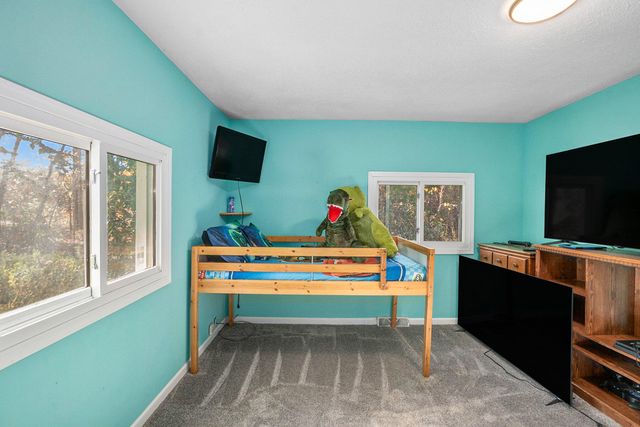 5475 14 Mile Court NE, Rockford, MI 49341