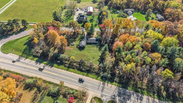 5475 14 Mile Court NE, Rockford, MI 49341