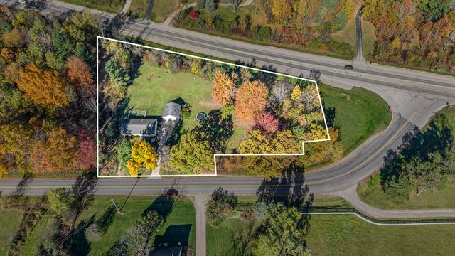 5475 14 Mile Court NE, Rockford, MI 49341