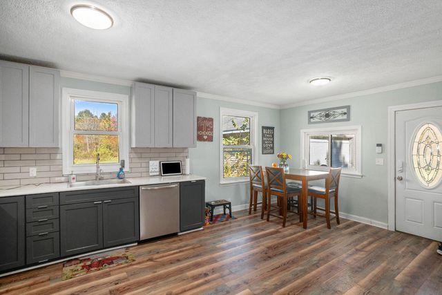 5475 14 Mile Court NE, Rockford, MI 49341