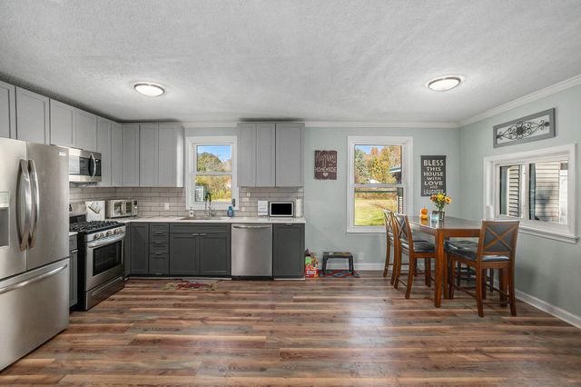 5475 14 Mile Court NE, Rockford, MI 49341