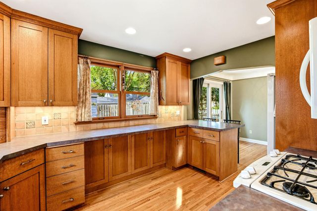 6020 12th Avenue S, Minneapolis, MN 55417