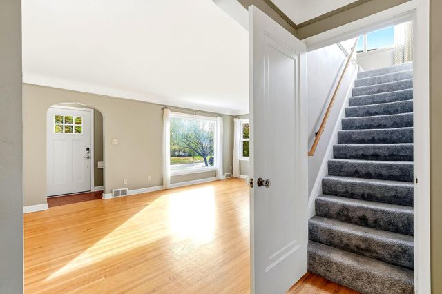 6020 12th Avenue S, Minneapolis, MN 55417