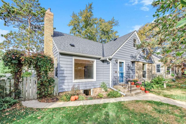 6020 12th Avenue S, Minneapolis, MN 55417