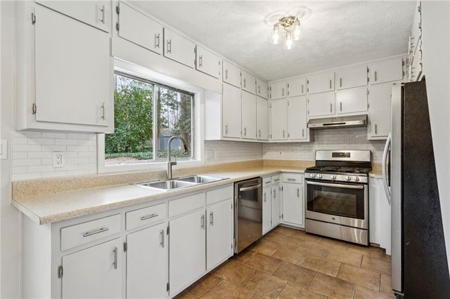 3436 Brookview Drive, Marietta, GA 30068