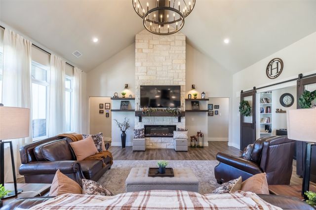 233 Red Stone Loop, Abilene, TX 79606