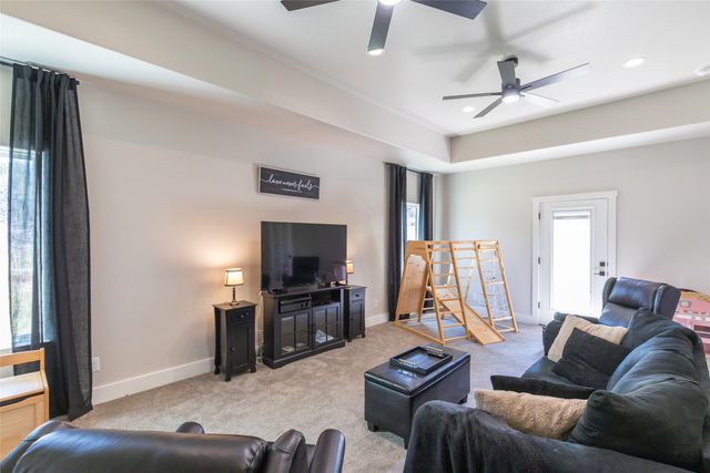 233 Red Stone Loop, Abilene, TX 79606