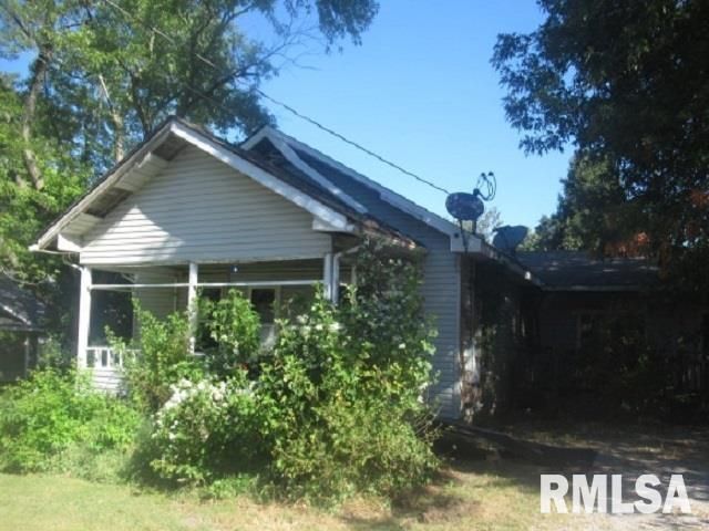 310 BLOSSOM Street, Carterville, IL 62918