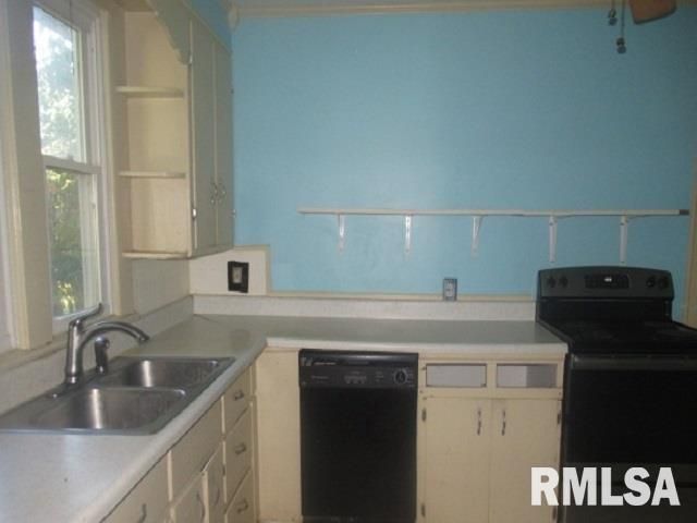 310 BLOSSOM Street, Carterville, IL 62918