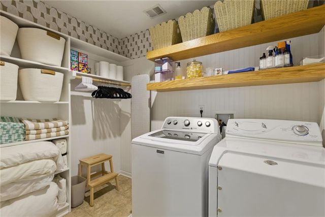 11313 S Brownridge Street, Olathe, KS 66061