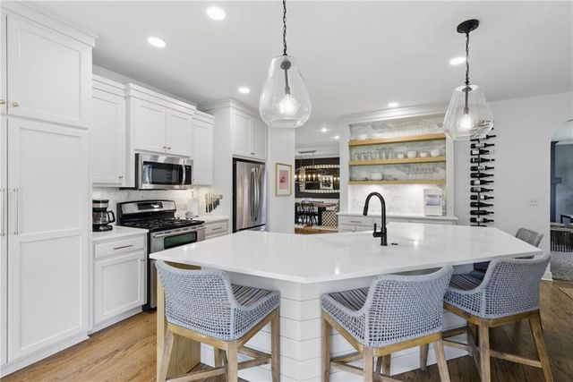 11313 S Brownridge Street, Olathe, KS 66061