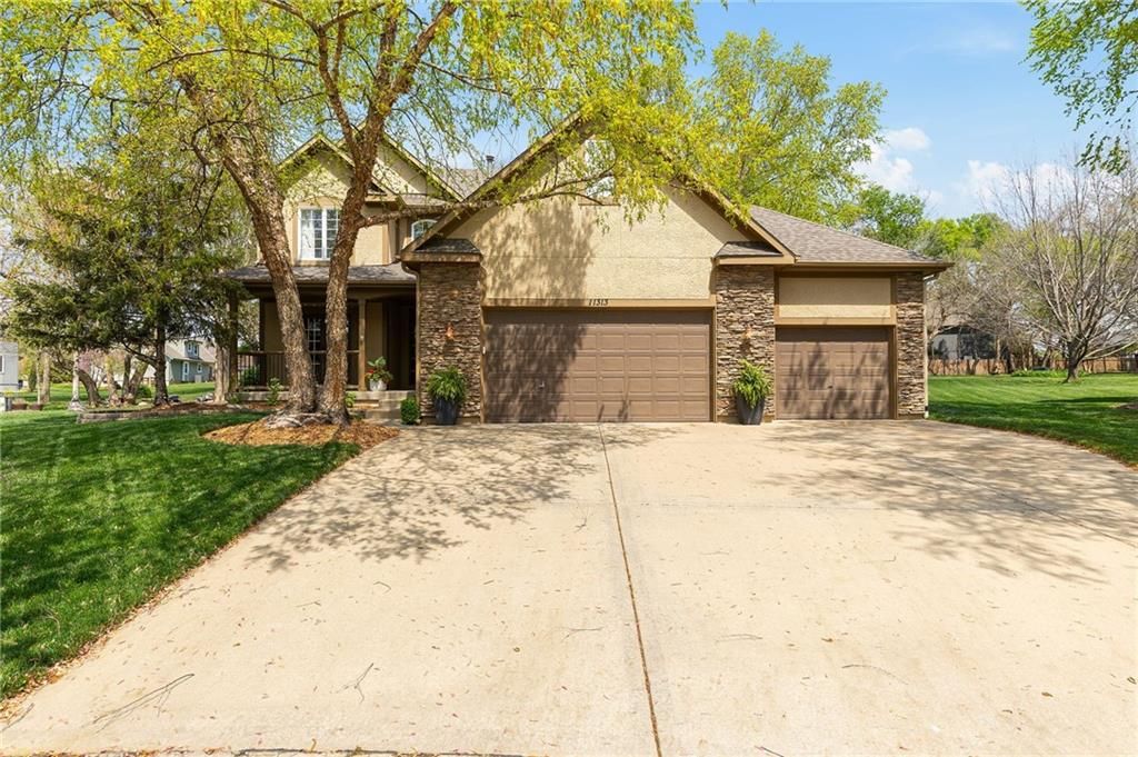 11313 S Brownridge Street, Olathe, KS 66061