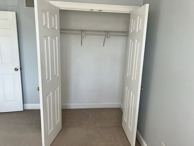 1975 Middlesex St 10, Lowell, MA 01851