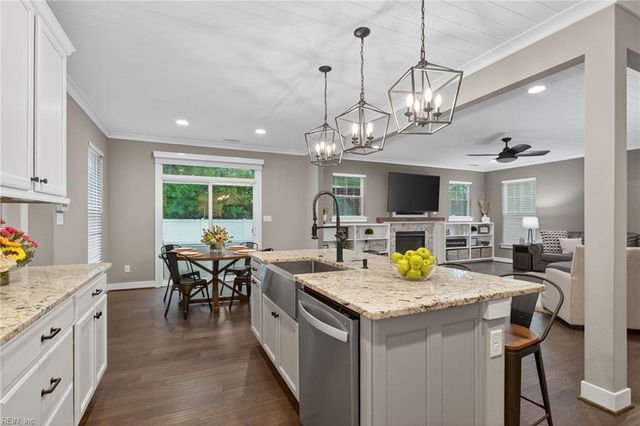 2128 Ferguson LOOP, Chesapeake, VA 23322