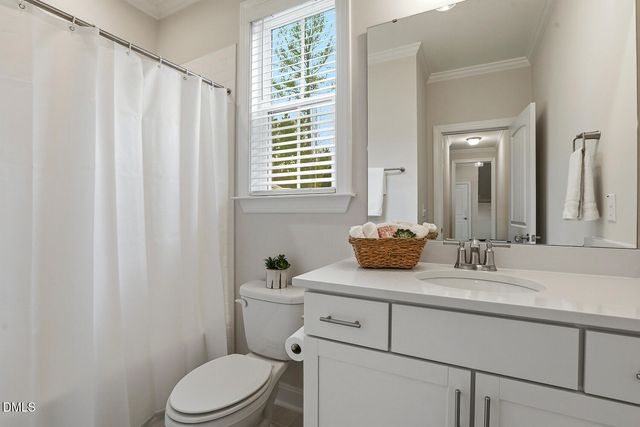 800 Golfers View, Pittsboro, NC 27312