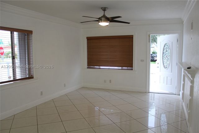300 SW 71st Ave 1, Miami, FL 33144