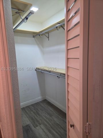 300 SW 71st Ave 1, Miami, FL 33144