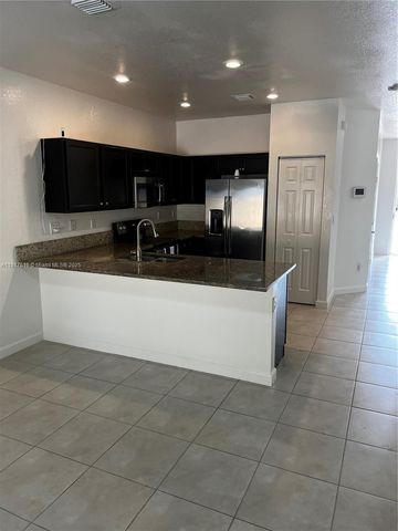 152 SE 37th Ter 152, Homestead, FL 33033