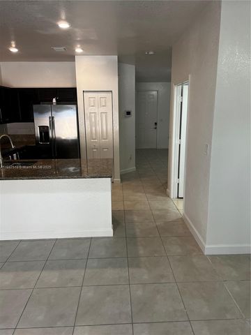 152 SE 37th Ter 152, Homestead, FL 33033