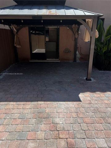 152 SE 37th Ter 152, Homestead, FL 33033