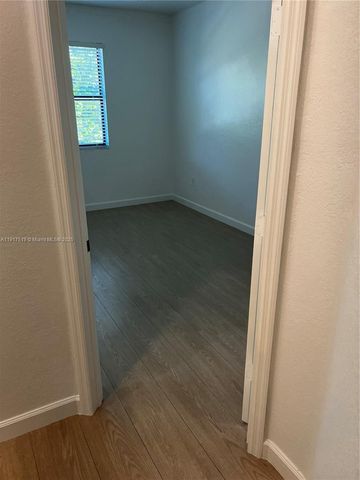 152 SE 37th Ter 152, Homestead, FL 33033